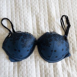 Victoria’s Secret, sexy little things, 36DD bra.